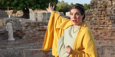 Caius i Faustina et conviden a la vil·la (castellà)