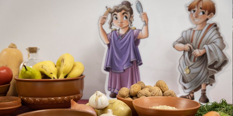 Vine al MNAT en Família: La Sabina fa anys!