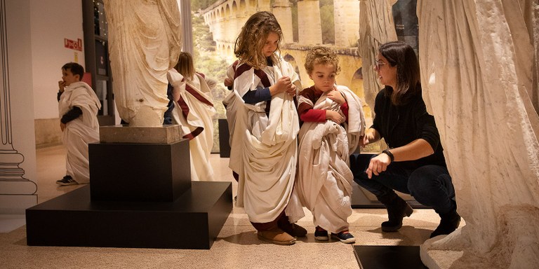 Vine al MNAT en Família: Elegants a la romana