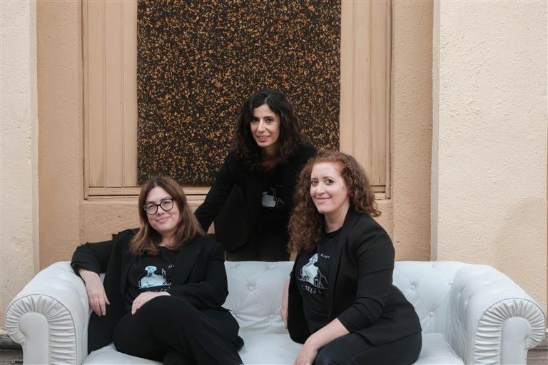 "Les Tres Gràcies: Tornar la mirada a Medusa"