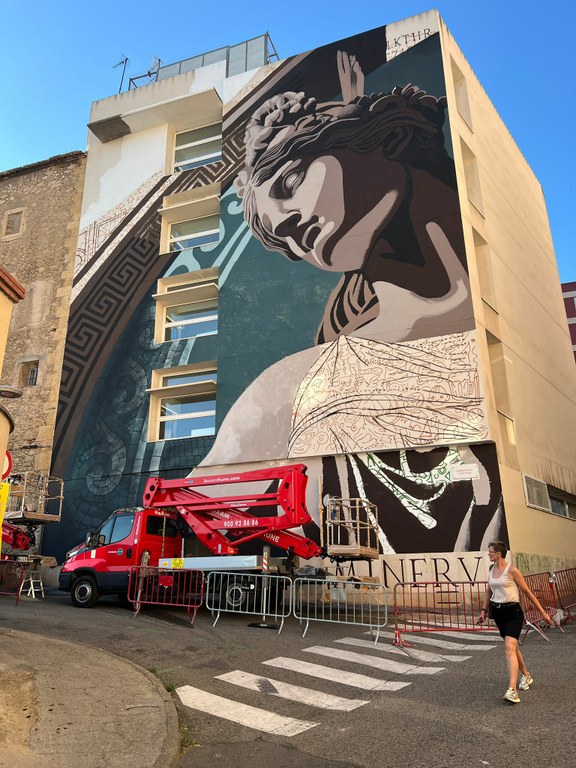 Inauguració del mural Minerva
