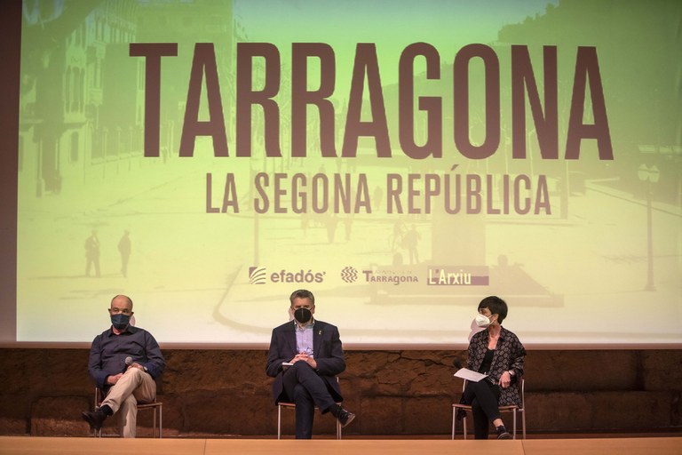 L'alcalde de Tarragona presenta el llibre 'Tarragona durant la Segona República 1931-1936'