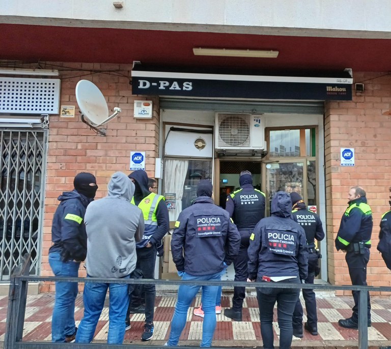 La Guàrdia Urbana i els Mossos d'Esquadra desmantellen a Tarragona quatre punts molt actius de venda de cocaïna
